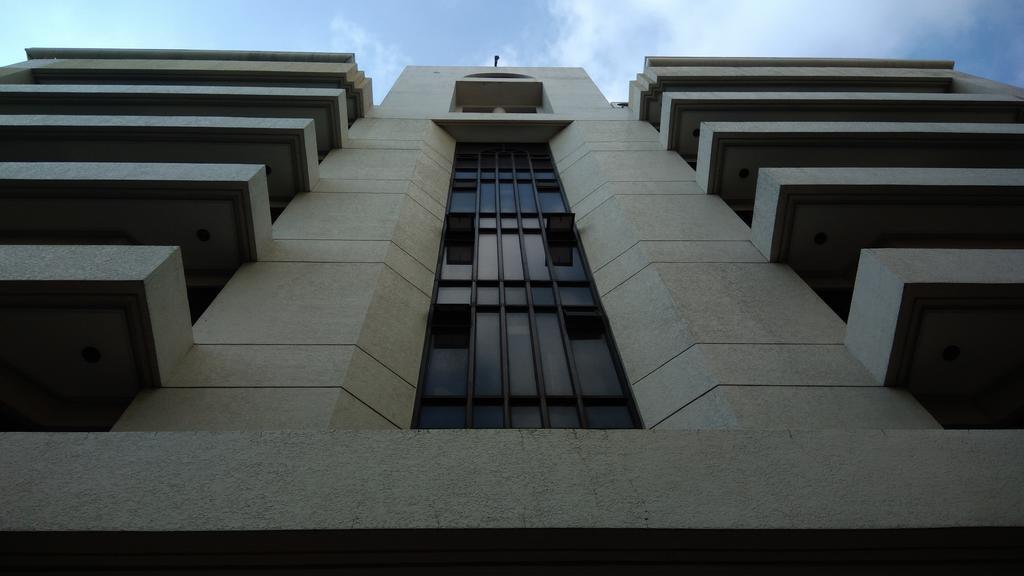 Ralph Anthony Suites Manila Esterno foto